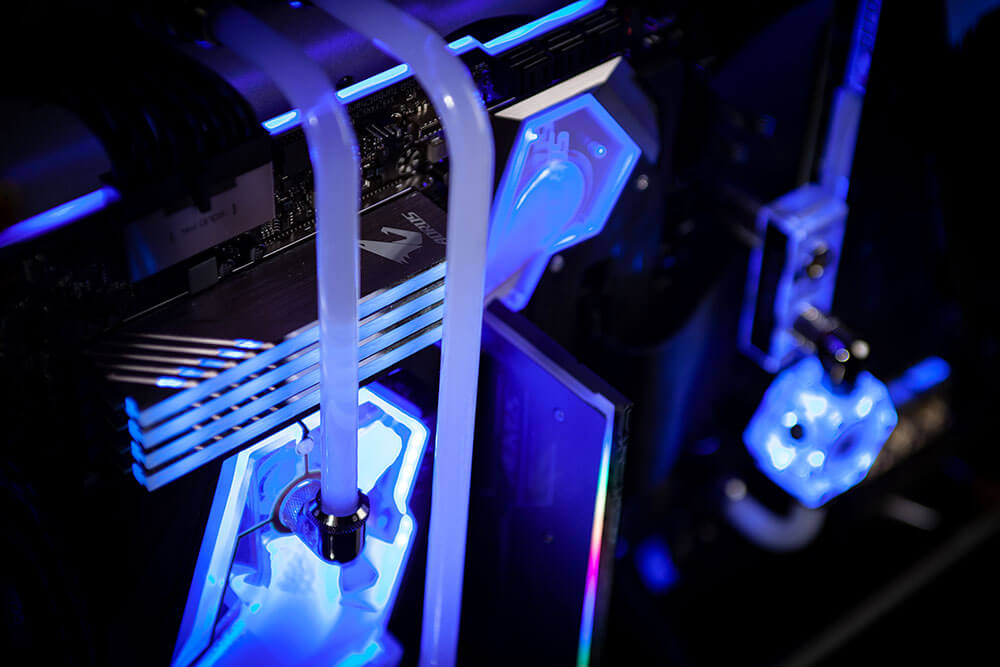 At the other end of the motherboard is the AORUS RGB AIC NVMe SSD with rainbow lighting on the side, giving it an eye-catching look