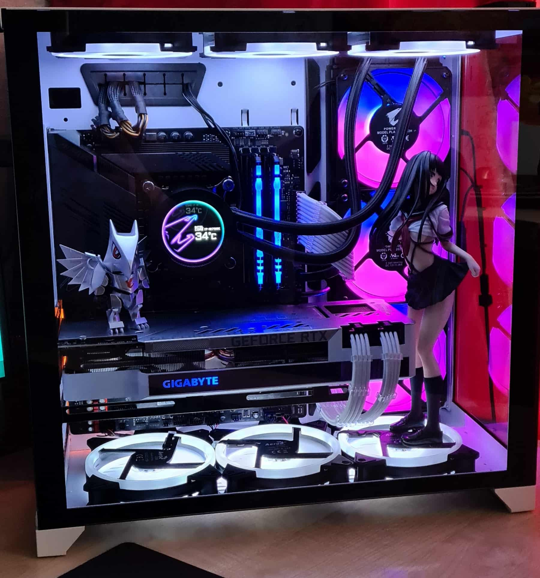 This is the cleanest white PC build and gaming setup ever