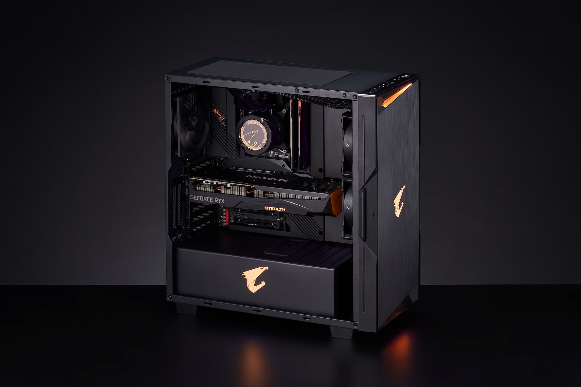 https://global.aorus.com/upload/Admin/images/2021_1227_gigabyte_0153_3%20(1)(1).jpg