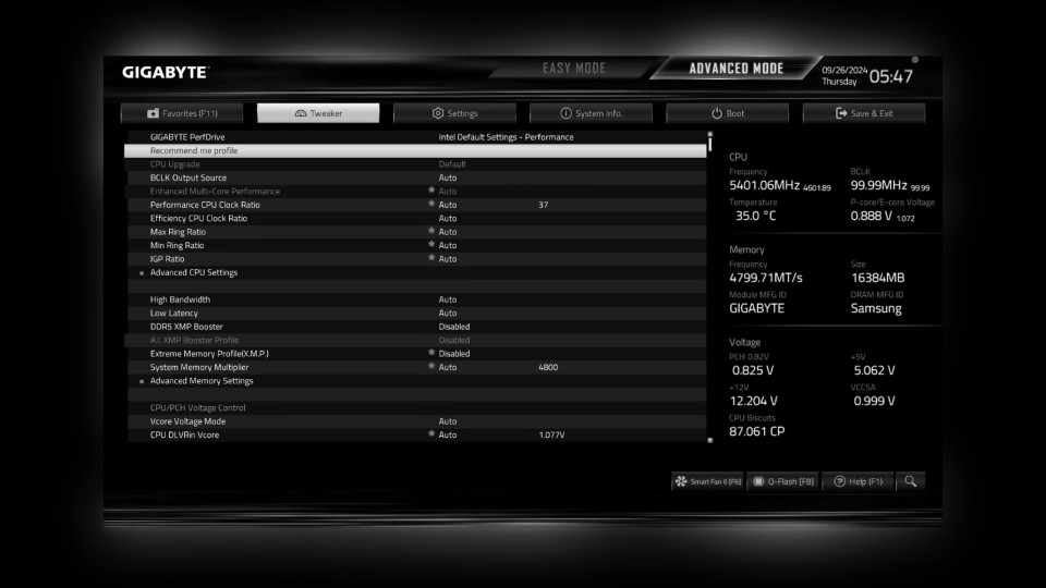 UC BIOS new grayscale mode provides a clean, distraction-free layout for focused BIOS tuning sessions.