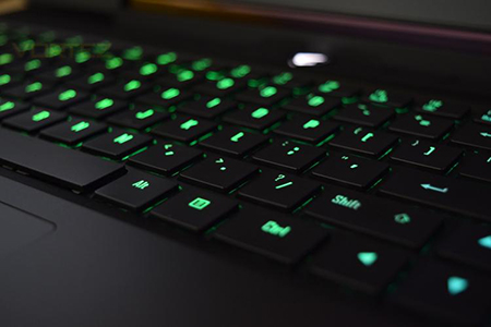 Solid build quality、RGB backlit keyboard