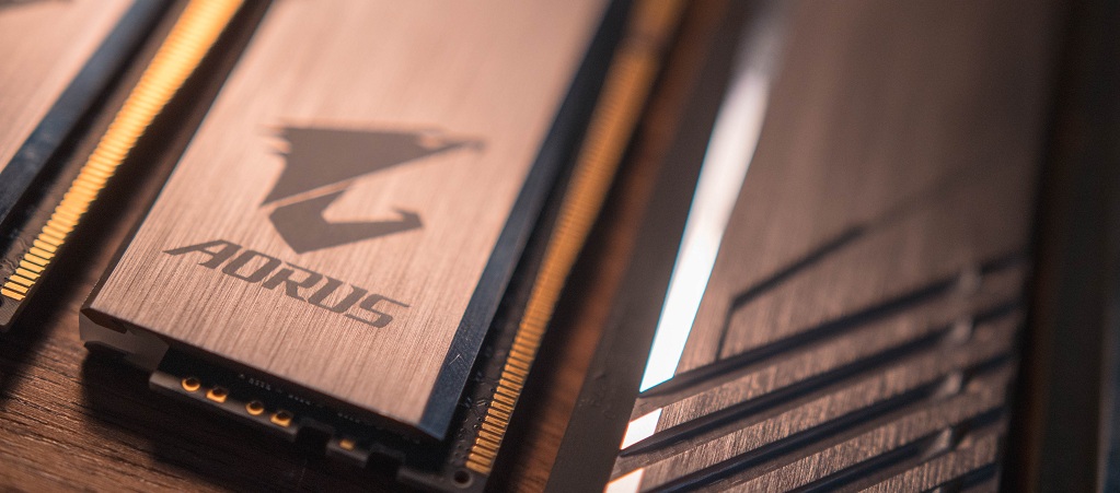 GIGABYTE dévoile ses Mémoires AORUS RGB