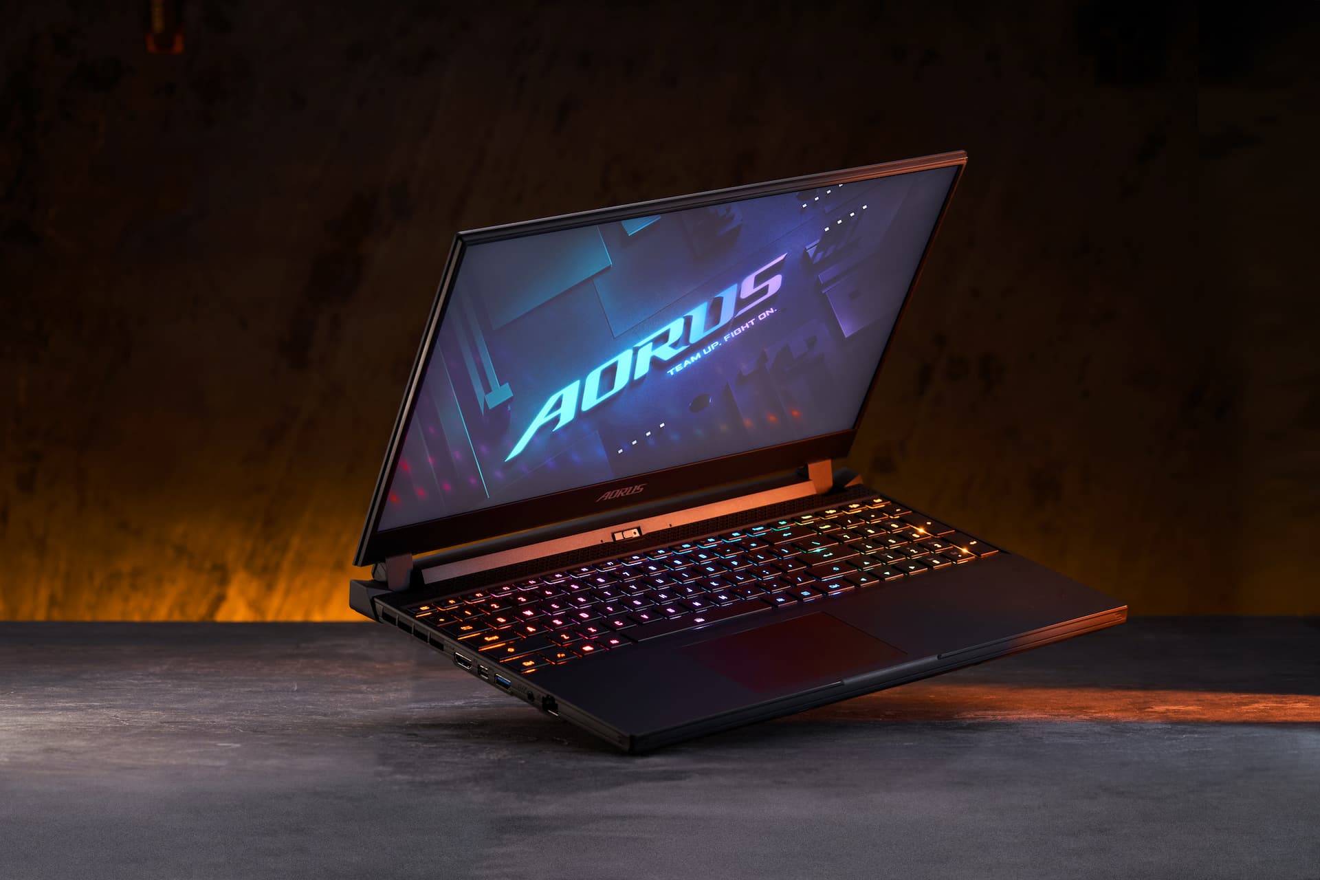 【Member Submission】THE ALL NEW AND POWERFUL GIGABYTE AORUS 15P Review